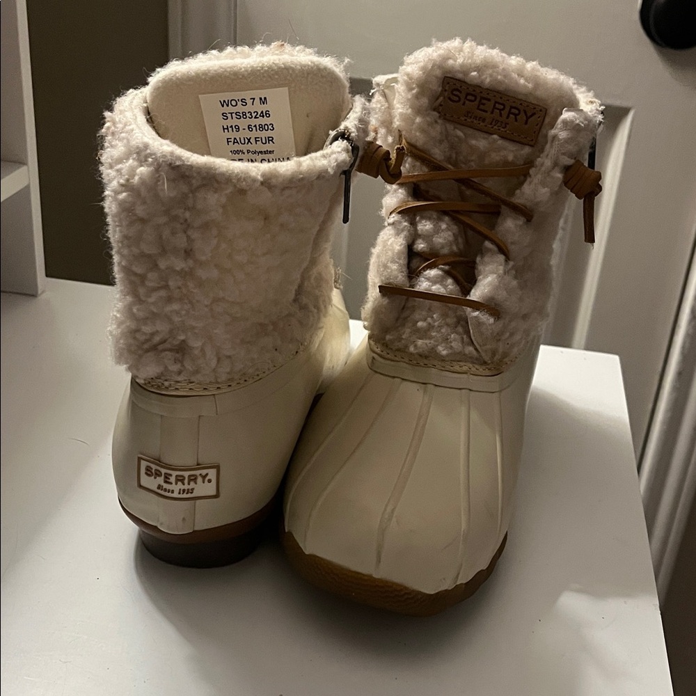 Sperry Tan and Cream Fleece-Lined Adorable Duck Boots